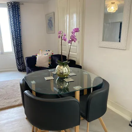 Les Papillons 게스트하우스 Verteillac