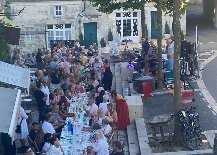 Les Papillons Πανσιόν 3*