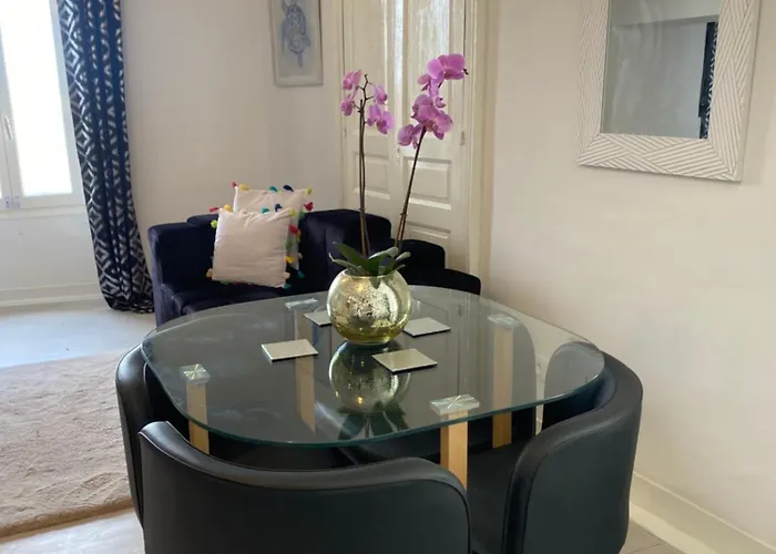 Les Papillons Πανσιόν Verteillac