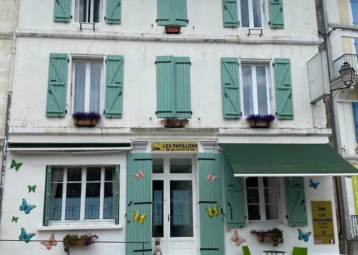 Πανσιόν Les Papillons Verteillac